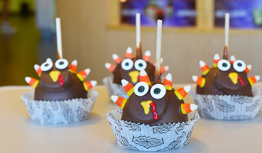 Thannksgiving Turkey Caramel Apples